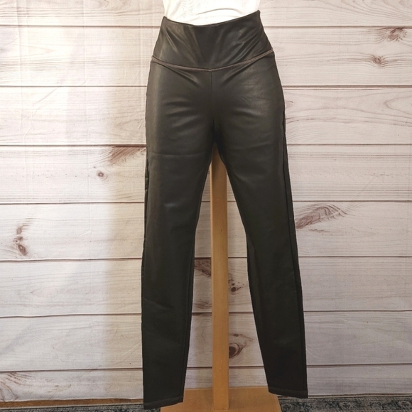 Athleta All Over Gleam Faux Leather Tight Legging in Arbor Olive Size Medium - Picture 3 of 11